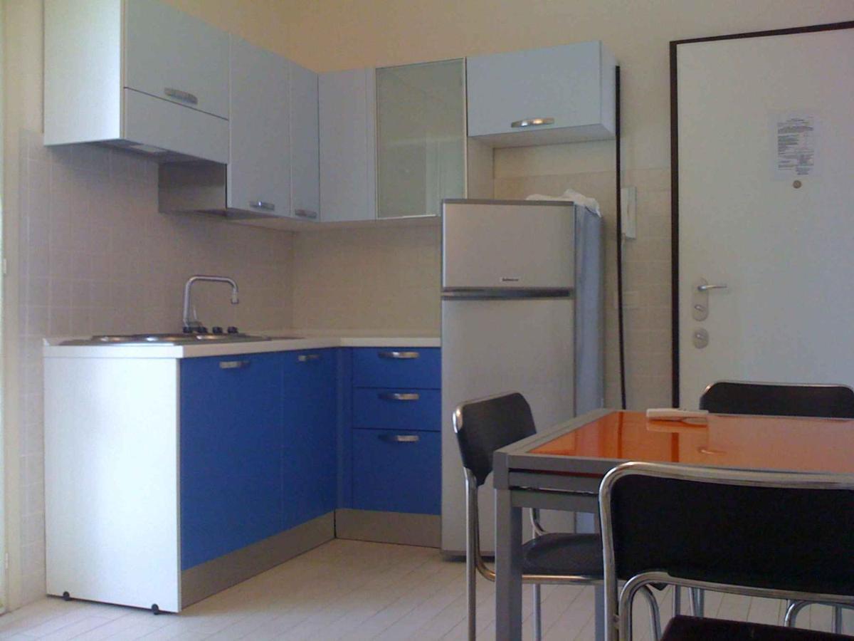 Apartment In Marina Di Massa - Toskana 24103 Eksteriør billede