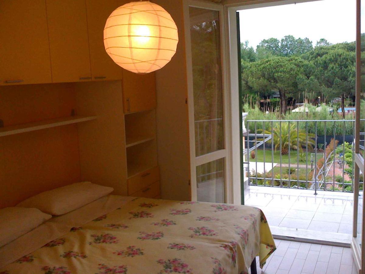 Apartment In Marina Di Massa - Toskana 24103 Eksteriør billede