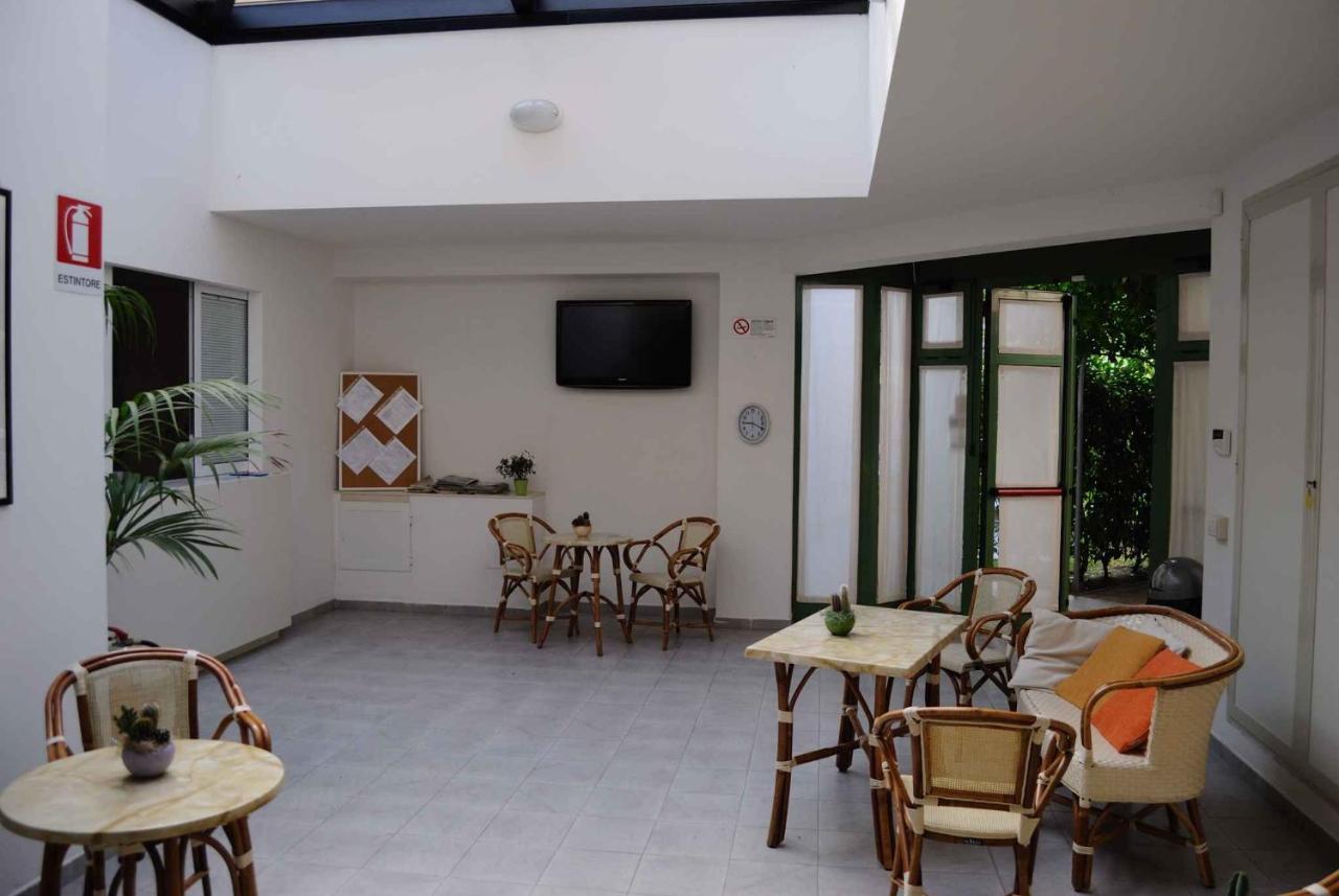 Apartment In Marina Di Massa - Toskana 24103 Eksteriør billede